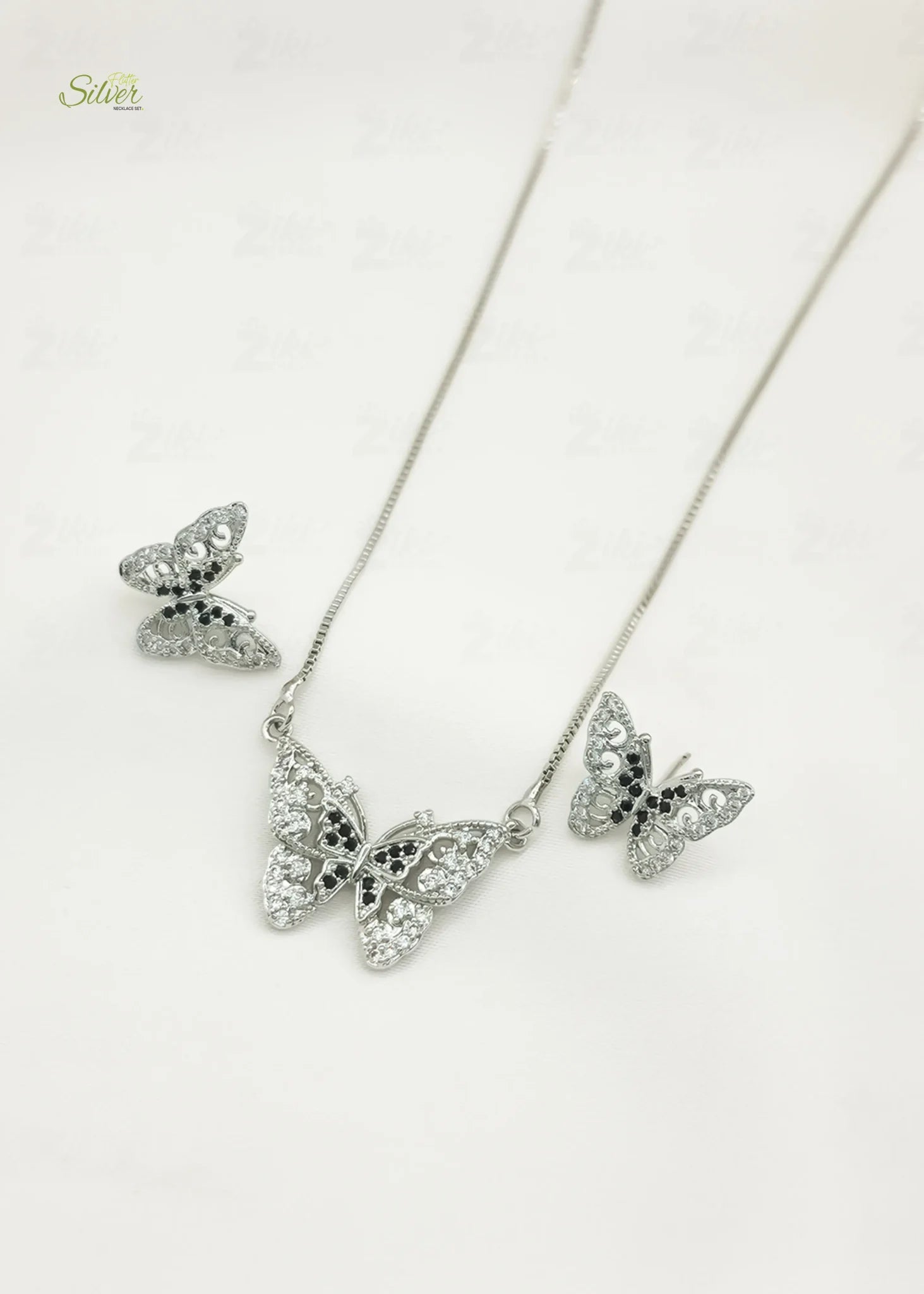 Silver Flutter Necklace Set